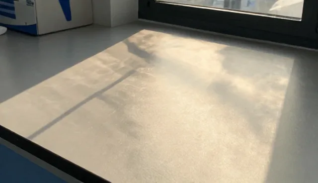 市场拓展中搜索流量的性能与适用条件对比